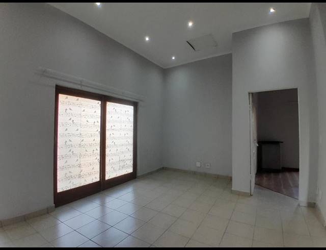 1 BEDROOM APARTMENT FOR SALE IN ELDO LAKES ESTATE